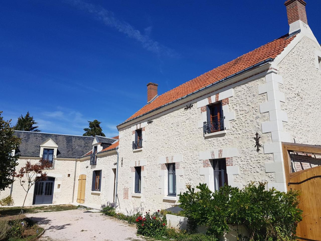 Le Clos De La Briollerie Hotel Tauxigny ภายนอก รูปภาพ