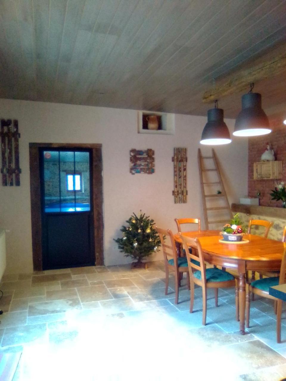 Le Clos De La Briollerie Hotel Tauxigny ภายนอก รูปภาพ