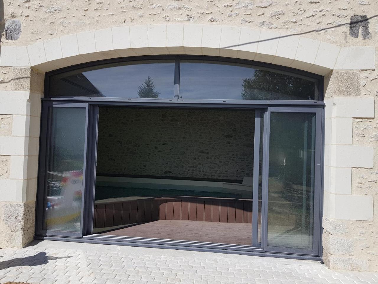 Le Clos De La Briollerie Hotel Tauxigny ภายนอก รูปภาพ